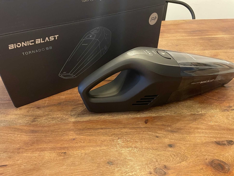 Man sieht den Bionic Blast Tornado S3.